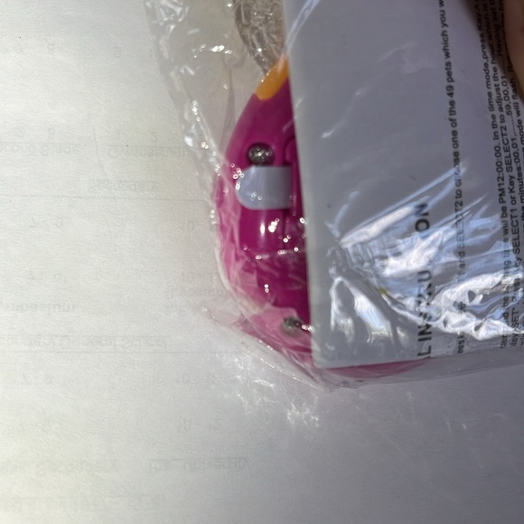 Tamagotchi Keychain Pink Unopened - Picture 5 of 5